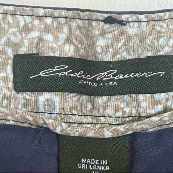 Eddie Bauer Woman’s Shorts Size 12 Blue Pockets Summer Casual Outdoor Hiking - Picture 6 of 12